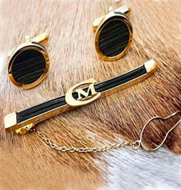 Conjunto alfiler de corbata personalizado y gemelos de pelo de búfalo africano en oro amarillo 18 kilates – Joyas de Caza