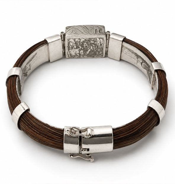 pulsera pelo de faochero africano natural en forma media caña con centro rectangular colmillo natural en plata de ley vista interior