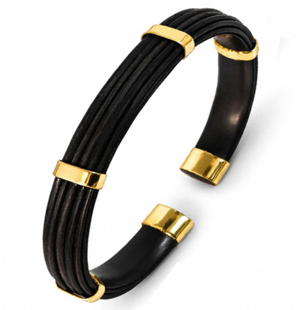 pulsera forma almendrada en plano con pelo de bufalo africano y asas en oro amarillo de 18 kilates con base oscurecida vista lateral