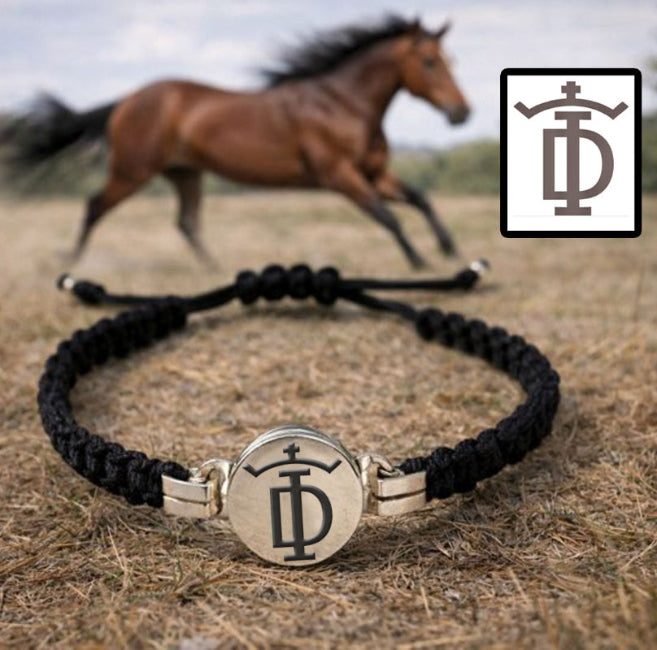 Pulsera-con-tu-hierro-ganadero-con-trenza-algodon-con-plata-11