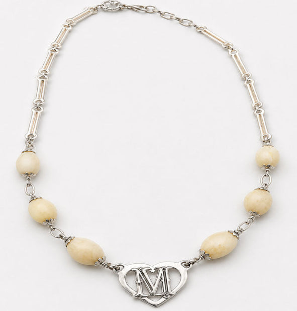 collar perla venado con corazon en plata