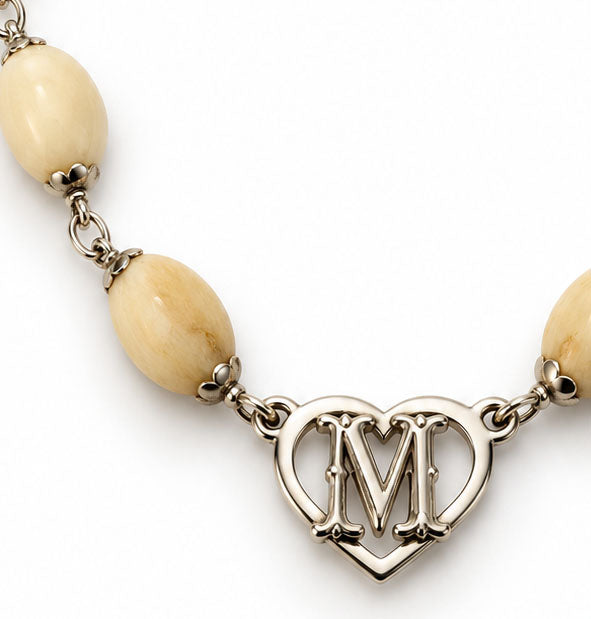Collar de 6 perlas de venado con corazón personalizado en plata 925  Joyas de Caza detalle del corazon de la letra M