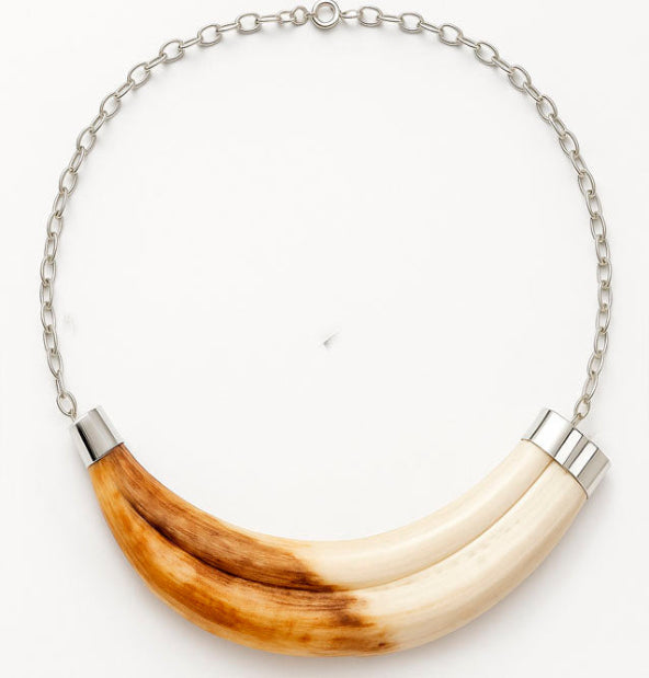 collar colmillo facochero ancho sencillo en plata de ley