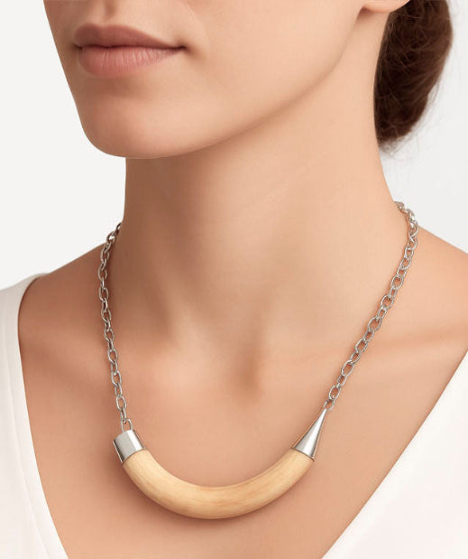 collar colmillo facochero modelo sencillo en plata de ley