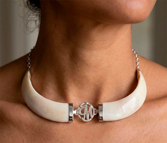 collar-colmillos-pequenos-de-jabali-personalizado-con-plata-de-ley