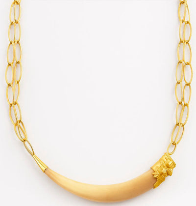 collar-facochero-hoja-bellota-doble-cadena-en-oro-18-kilates-4