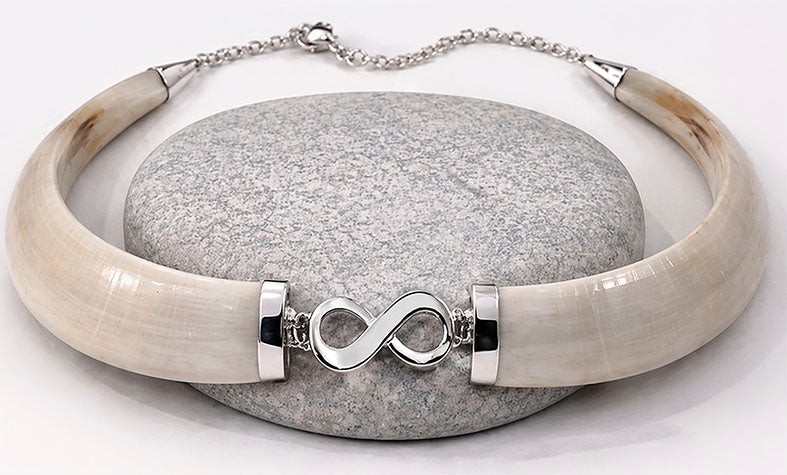 Collier Sanglier Centre Infini avec Argent 925 | Bijou Artisanal