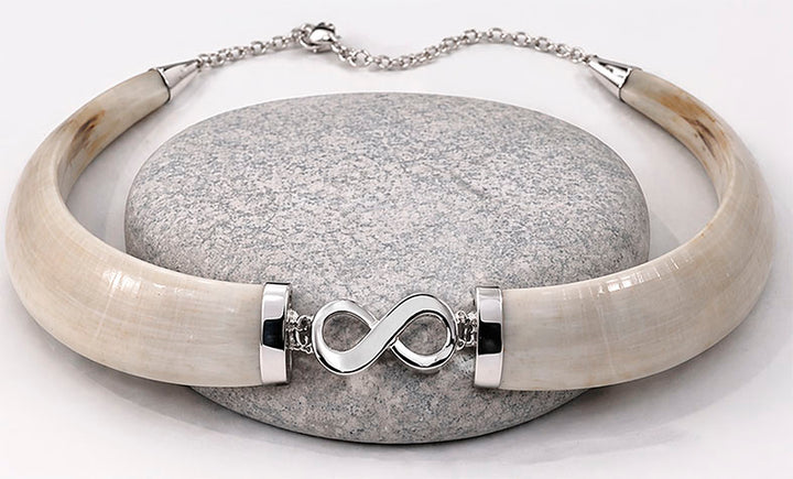 Collier Sanglier Centre Infini avec Argent 925 | Bijou Artisanal