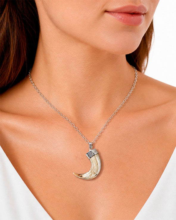 long necklace links wild boar tooth silver key pattern