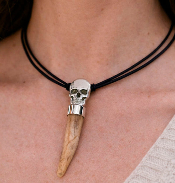 collar-skull-cuerno-ciervo-en-plata-6