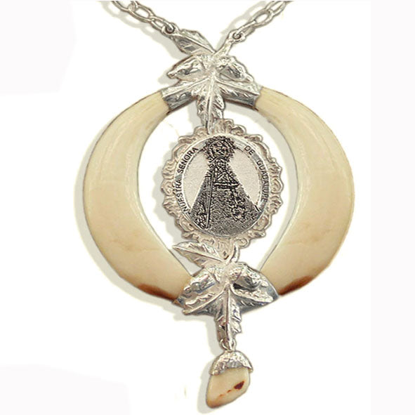 collar medalla Guadalupe con jabali y perla venado en plata