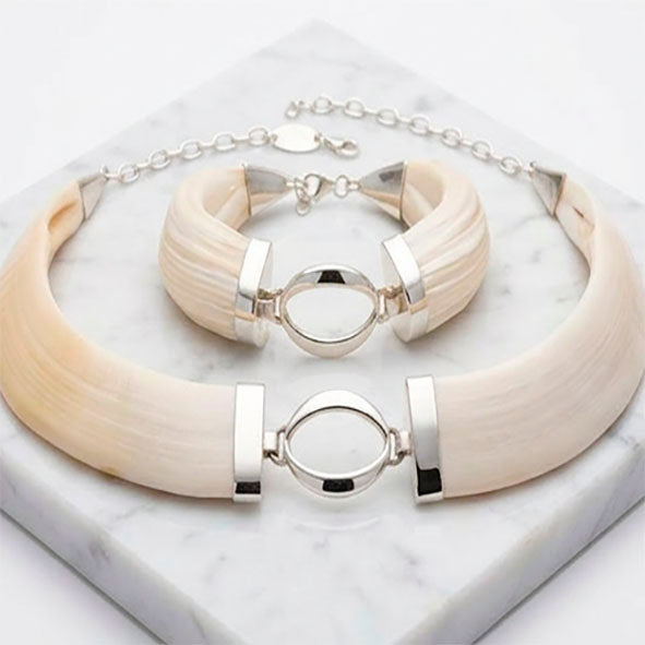Conjunto de Collar y Pulsera de Jabalí Ovalillo en Plata de Ley, de la firma Joyas de Caza