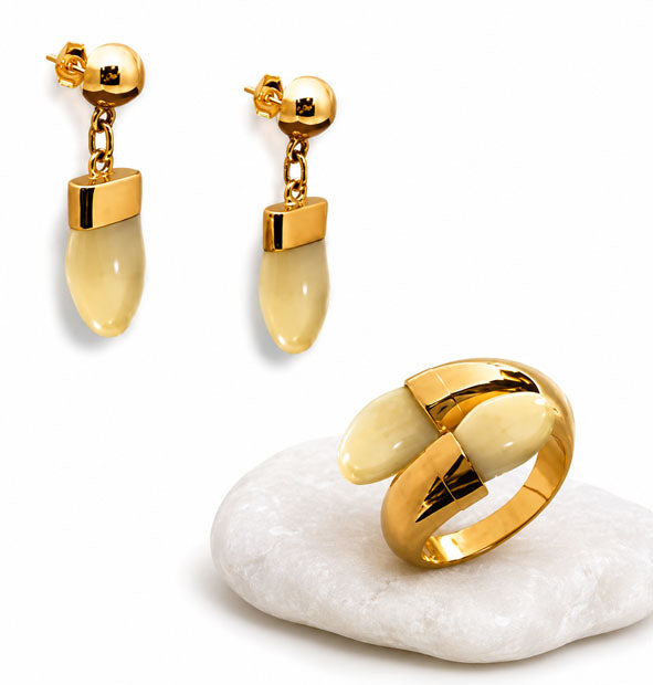 pendientes y anillo de perla de venado en oro amarillo de 18 quilates de joyas de caza