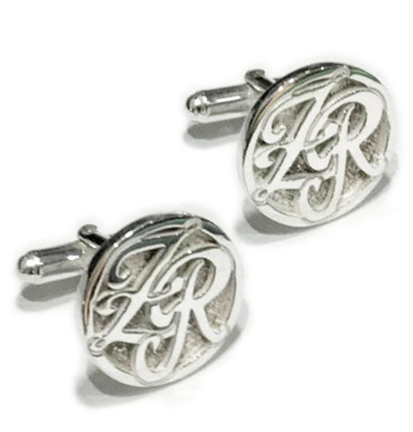 Gemelos personalizados en plata 925 sobre fondo oscuro, diámetro 19 mm | Joyas de Caza