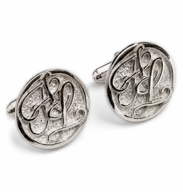 Gemelos personalizados con iniciales enlazadas en plata 925, vista frontal 19 mm | Joyas de Caza
