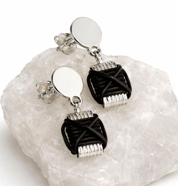 pendientes largos nudo africano plata pelo de bufalo joyas de caza hechos a mano madrid