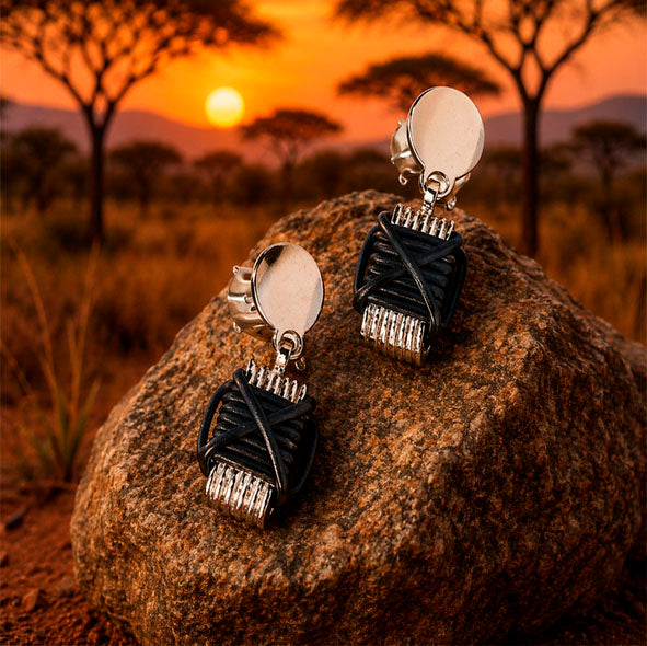 pendiente nudo africano plata de ley pelo bufalo africano joyeria cinegetica artesanal