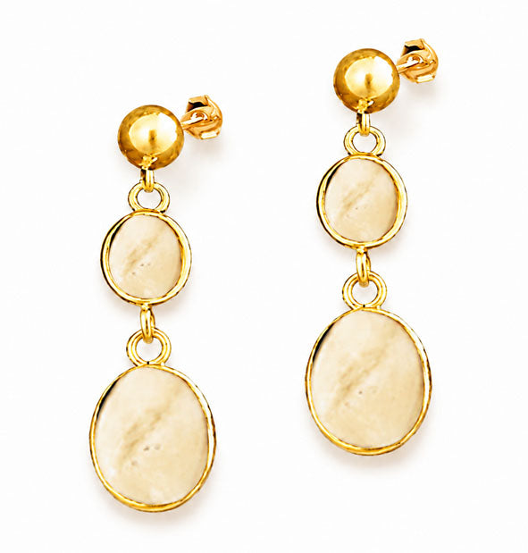 Pendientes Largos Doble Perla de Venado en Oro 18 Kilates | Joyas de Caza