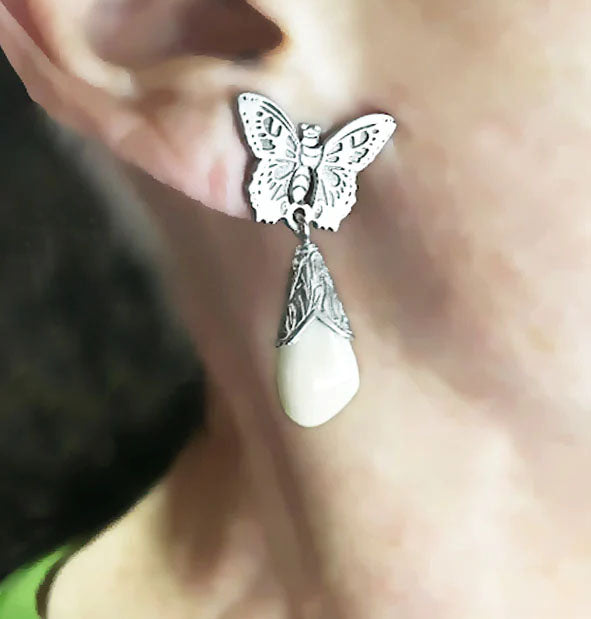 pendiente mariposa perla venado con plata