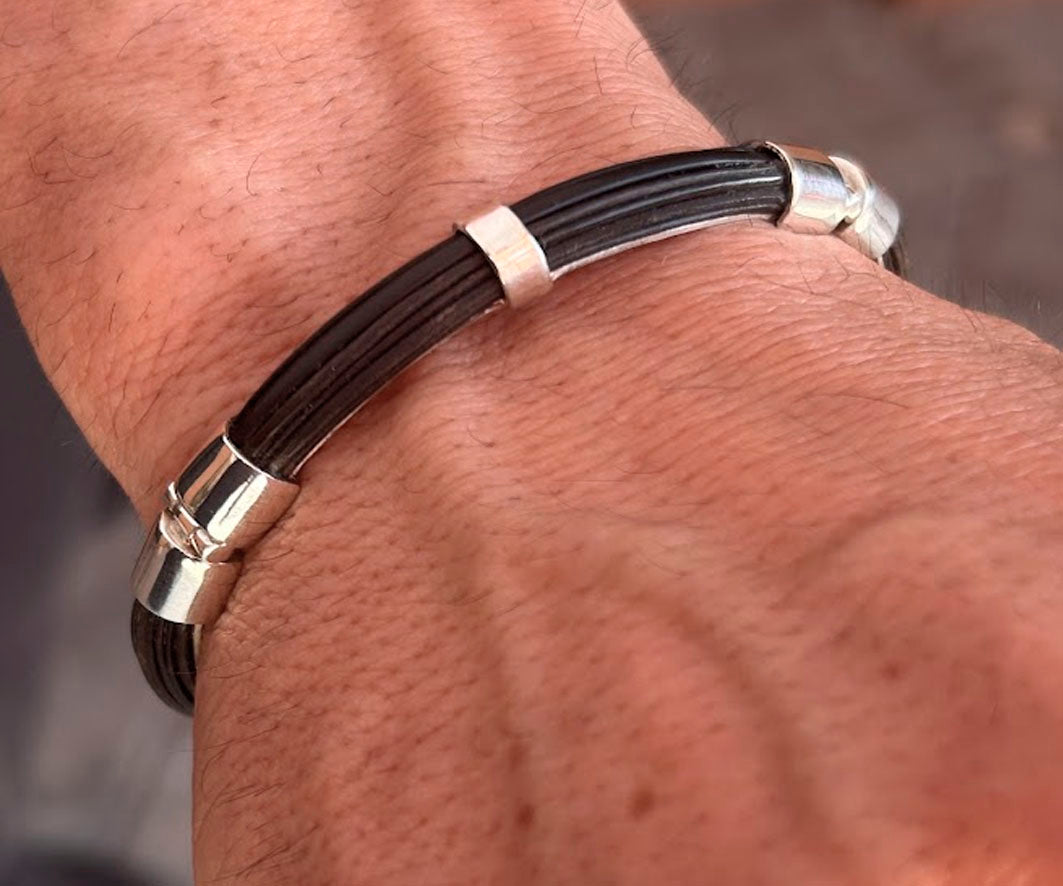 pulsera-7-milimetros-media-cana-pelo-bufalo-con-cierre-en-plata-de-ley-foto-8