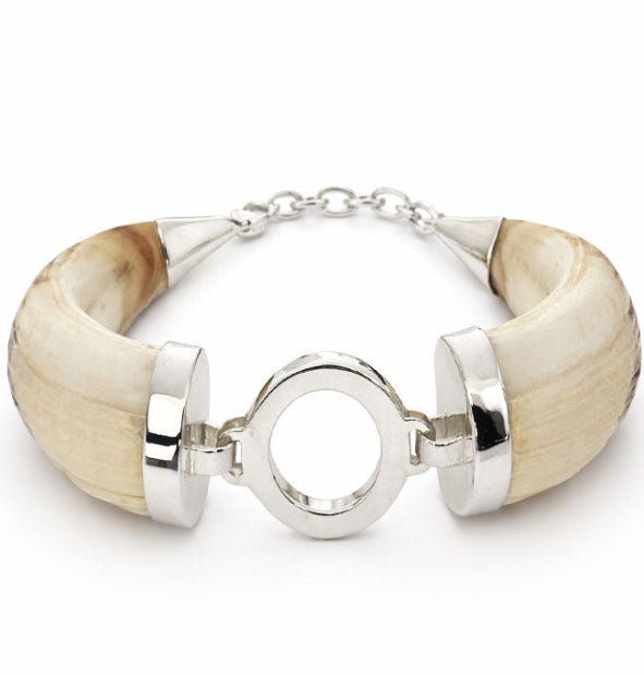 pulsera-amoladeras-de jabali-con-centro-redondo-con-plata 