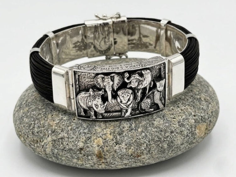 pulsera-ancha-big-five-africa-en-pelo-de-bufalo-y-plata-6