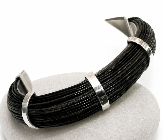 Pulsera ancha pelo búfalo plata de ley - estuche de presentación Joyas de Caza
