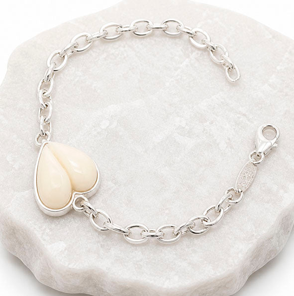 Pulsera Corazón Perla de Venado con Plata de Ley 925