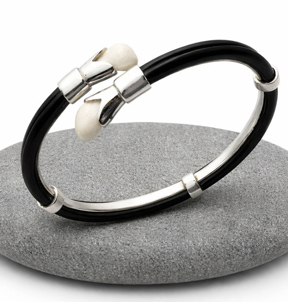 pulsera-cruzada-perla-venado-naturales-con-plata-y-pelo-de-bufalo-africano