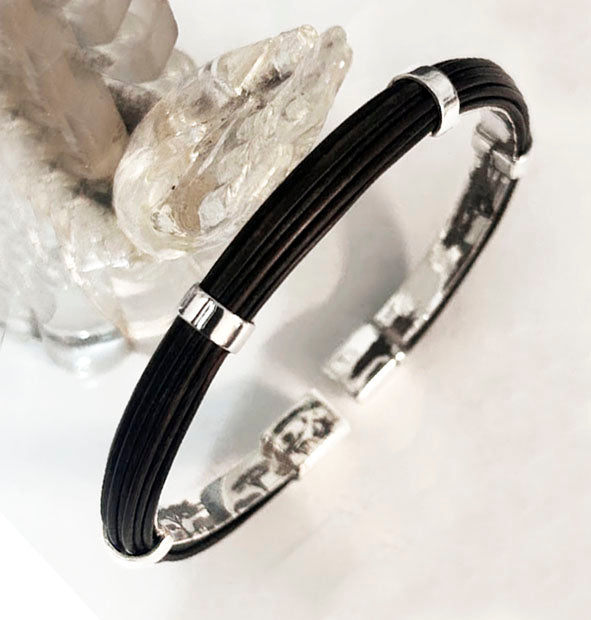 pulsera-media-cana-con-pelo-de-bufalo-y-plata-en-7-mms-ancho-foto-8