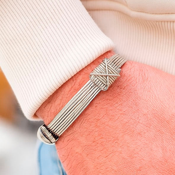 pulsera-nudos-corredizos-9-hilos-de-plata-foto-20