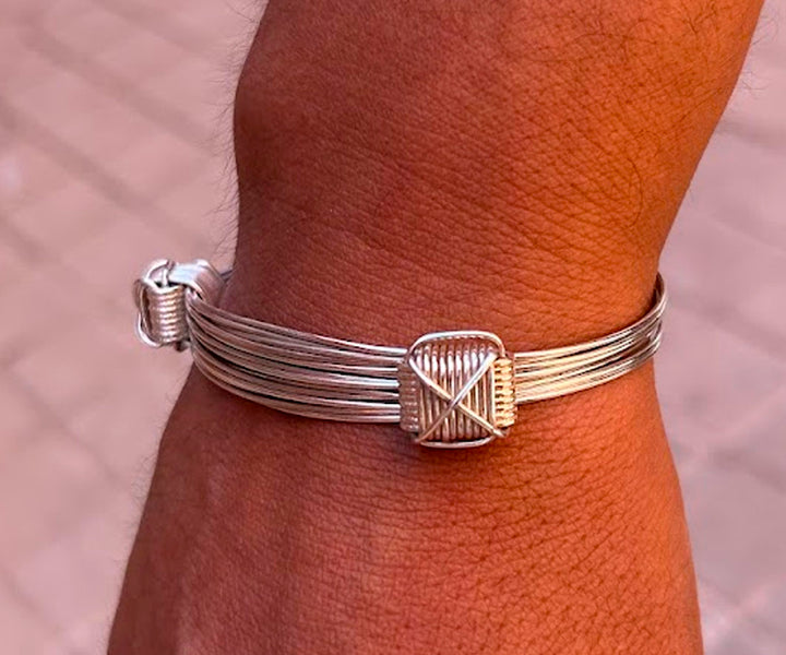 pulsera-nudos-corredizos-9-hilos-de-plata-foto-32