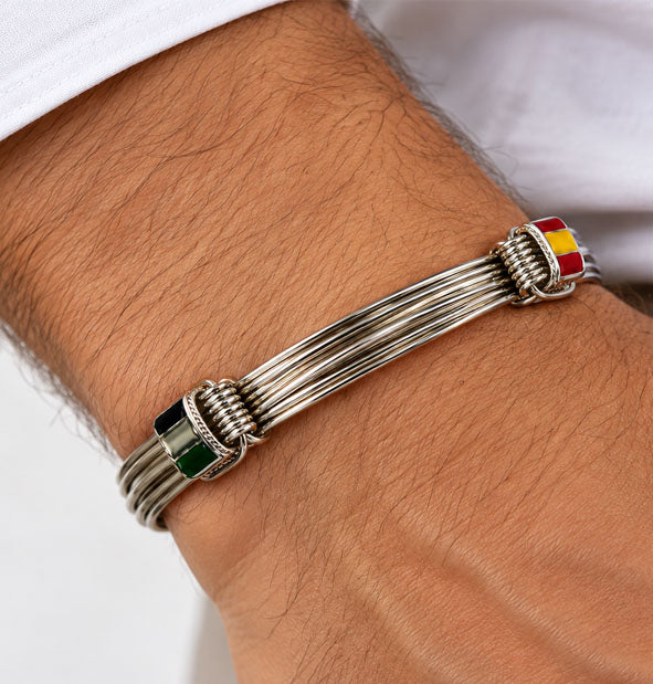 Pulsera de nudos con banderas de España y Extremadura en plata | Joyas de Caza