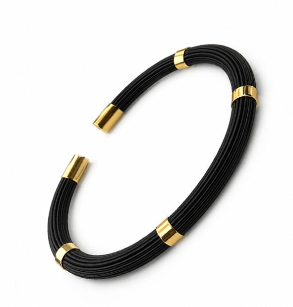 Pulsera Pelo de Búfalo Tubo Redondo 5 mm en Oro 18 Kilates vista lateral