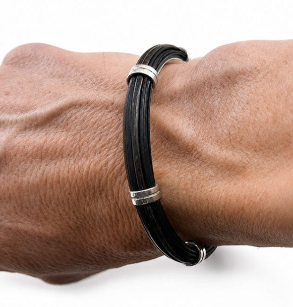 Pulsera Pelo Búfalo Tubo Redondo 7mm Asas Dobles con Plata de Ley – Edición 25 Aniversario