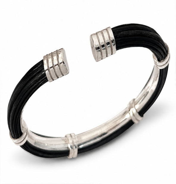Pulsera Pelo Búfalo Tubo Redondo 7mm Asas Dobles con Plata de Ley  vista las puntas del cierre
