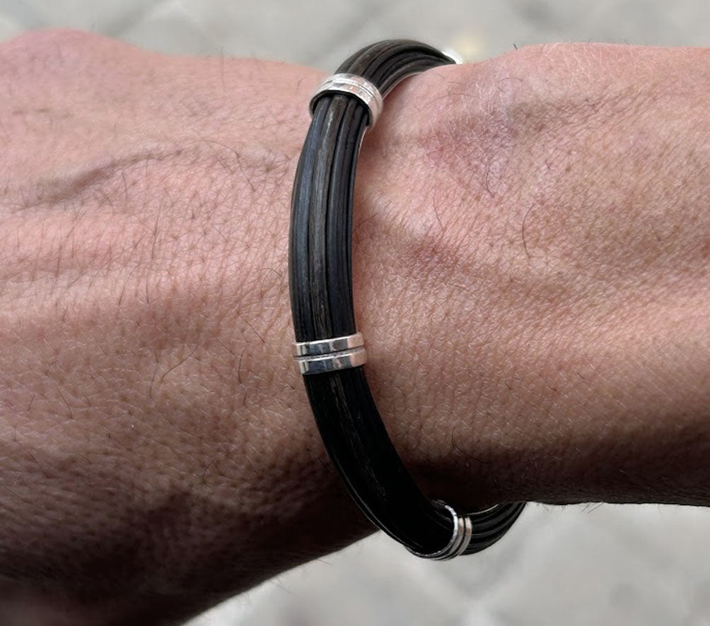 pulsera-pelo-bufalo-tubo-redondo-7-mms-asas-dobles-abierto-con-plata-foto-6