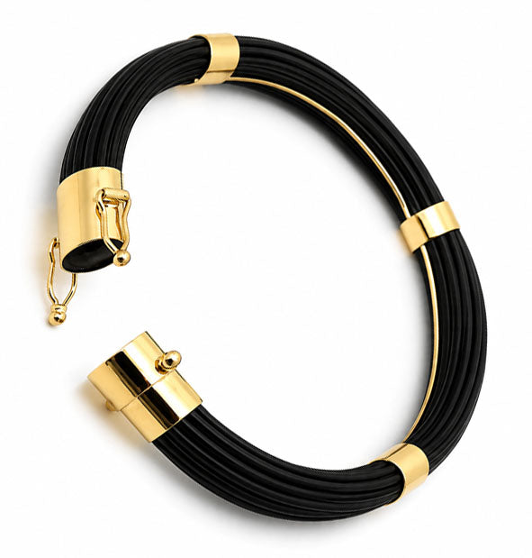 Pulsera Pelo de Búfalo Tubo Redondo 7 mm en Oro 18 Kilates vista interior