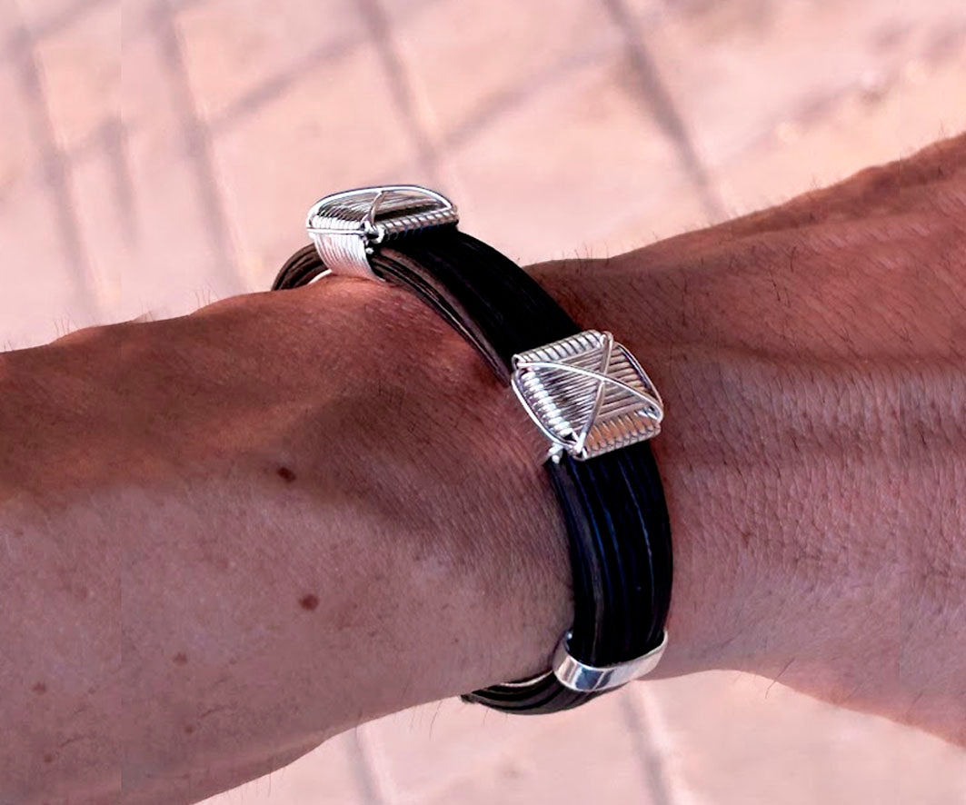 pulsera-plana-pelo-bufalo-nudos-africanos-en-plata-foto-24