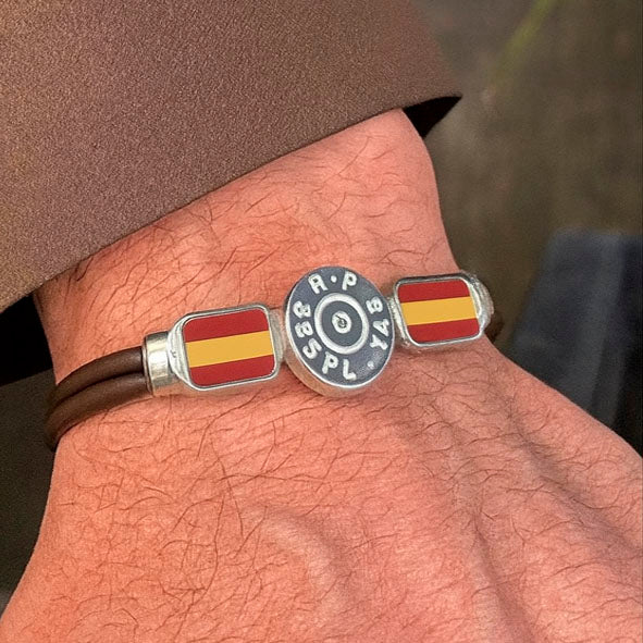 pulsera-replica-culata-bala-con-cuero-y-bandera-Espana-en-plata-15