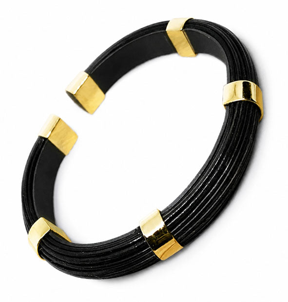 Pulsera Rígida Media Caña de Pelo de Búfalo con Oro vista lateral
