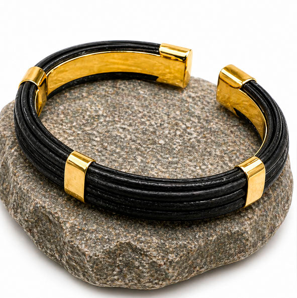 Pulsera Rígida Plana de Pelo de Búfalo con Oro Amarillo 18 Kilates 12mm