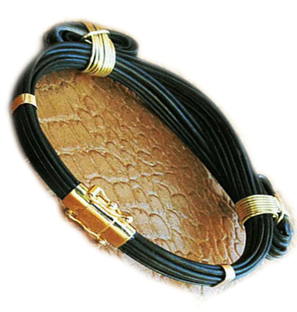 pulsera 2 nudos corredizos en pelo bufalo con cierre cajetin con oro 18 kilates