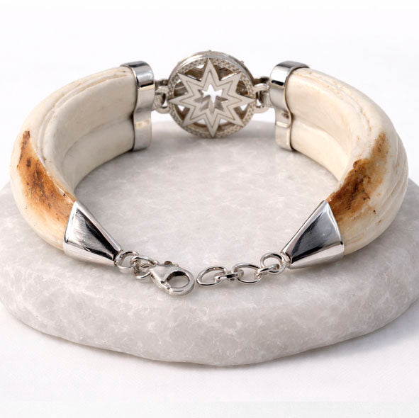 Pulsera de Amoladera de Jabalí con Moneda Central y Estrella de 8 Puntas en Plata de Ley , imagen trasera