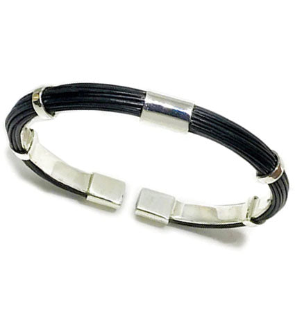 pulsera media caña centro pelo bufalo con plata 7  mms ancho